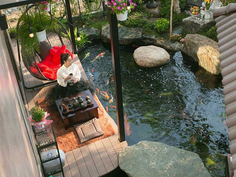 Ngắm biệt thự triệu đô bình yên với khu vườn rực rỡ sắc hoa cùng hồ cá Koi của Nhật Kim Anh giữa lòng Sài Gòn - Ảnh 7. Ngắm biệt thự triệu đô bình yên với khu vườn rực rỡ sắc hoa cùng hồ cá Koi của Nhật Kim Anh giữa lòng Sài Gòn - Ảnh 7.