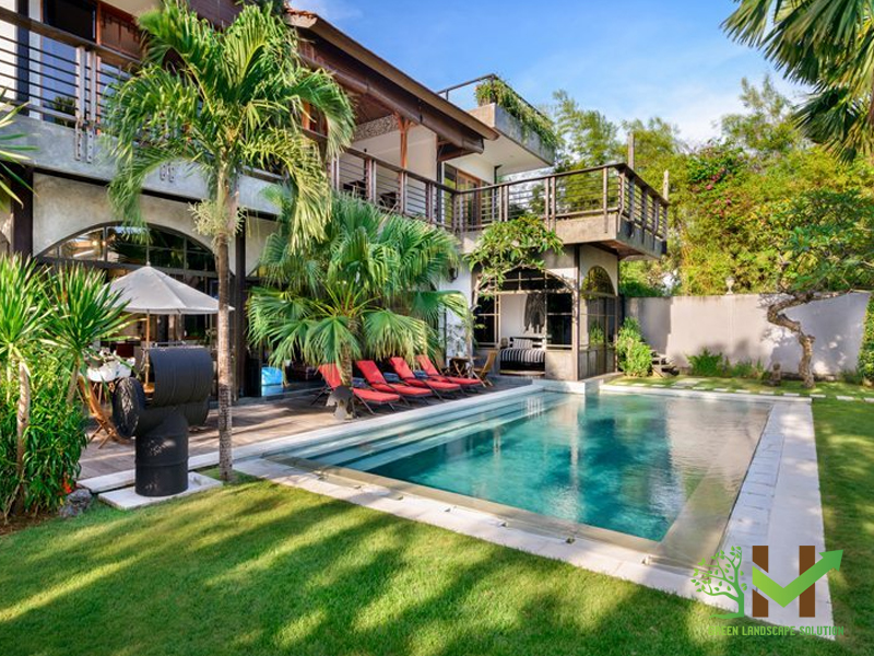 10 mẫu thiết kế sân vườn xanh mát có bể bơi đẹp lung linh 8