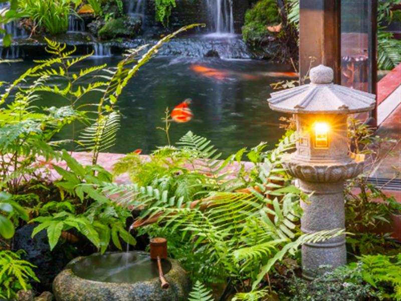 Thổi hồn cho sân vườn Nhật Bản bằng đèn đá với ánh sáng kỳ ảo, lung linh như lạc vào xứ sở thần tiên